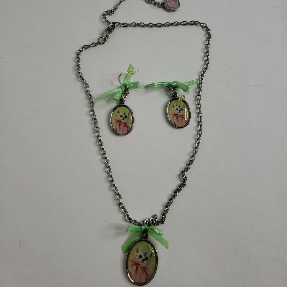 Studio Pets by Myrna Cat Necklace Earrings Set